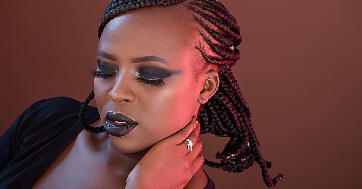 How To Reduce Scalp Inflammation Due To Dandruff? Merelta