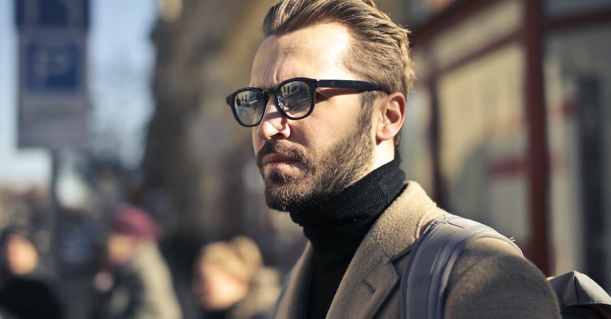 Is it normal for dandruff to itch?